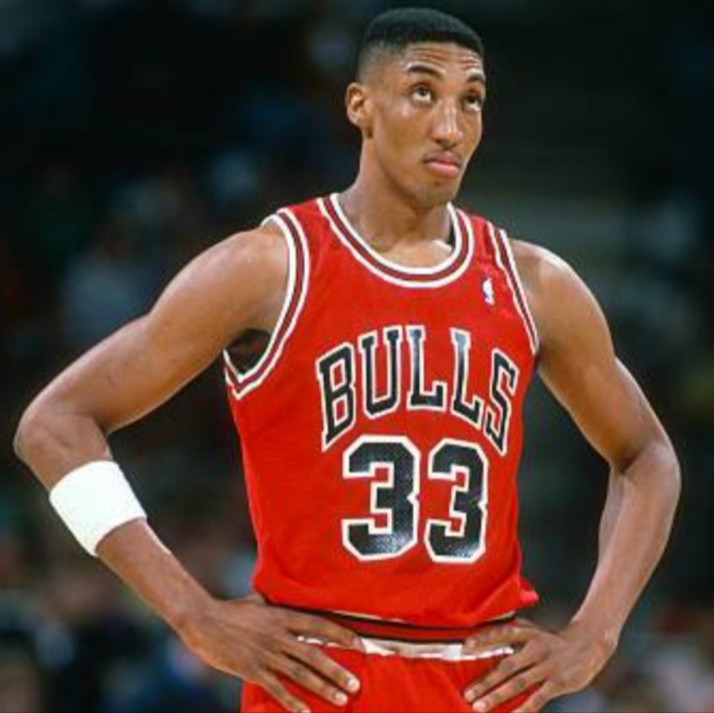 Scottie Pippen (Nike)-(Bulls)-(Jersey)-(Red)-(New)-(Size L)-$90.00 - Picture 2 of 10